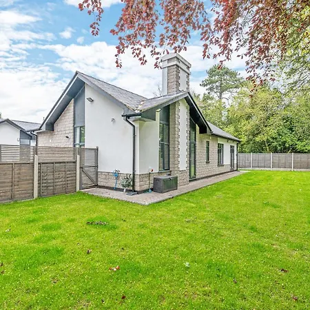 Dom wakacyjny Family And Dog Friendly Luxury 3 Bed - With Hot Tub *