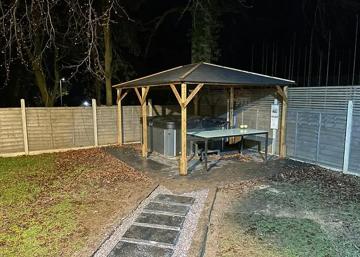 Family And Dog Friendly Luxury 3 Bed - With Hot Tub * Kirkby Thore