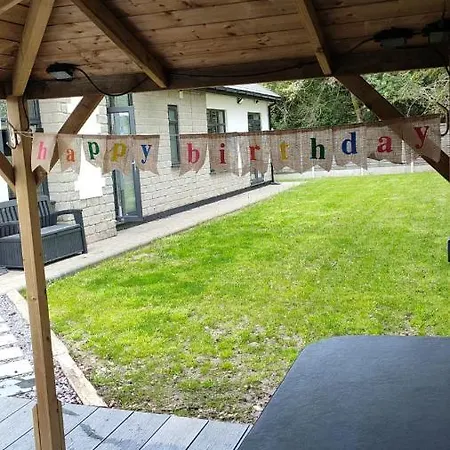 Feriehus Family And Dog Friendly Luxury 3 Bed - With Hot Tub *