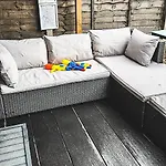 Family And Dog Friendly Luxury 3 Bed - With Hot Tub 度假居